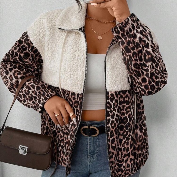 SHEIN Women’s Leopard Print Sherpa Jacket - Picture 5 of 10
